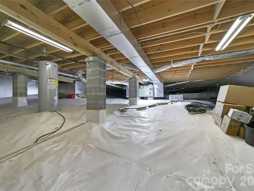 59 Agaliha Lane, Brevard, NC 28712.  MLS# CAR4338161, YatesRealty ID 4724. Crawl space has recently been encapsulated with new insulation and a professional dehumidifier installed.