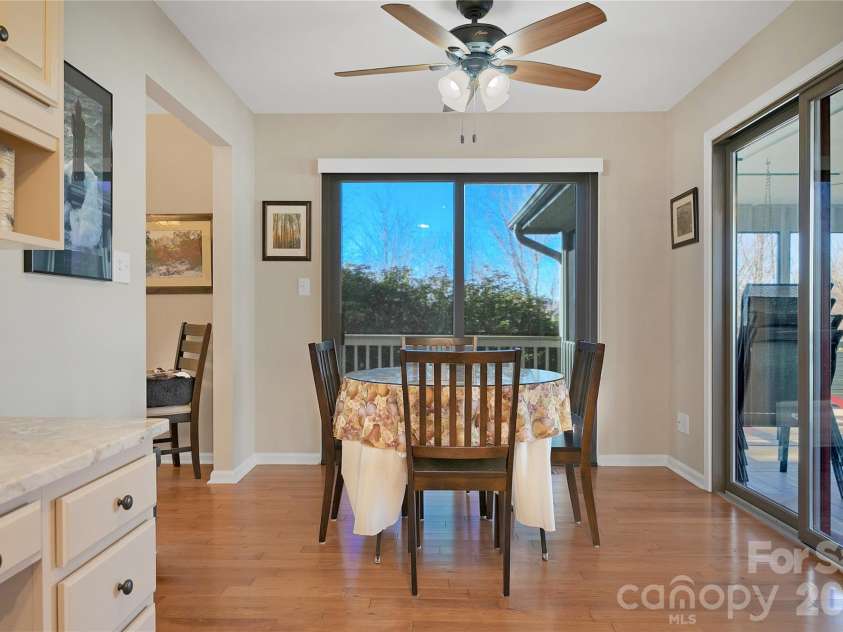 59 Agaliha Lane, Brevard, NC 28712.  MLS# CAR4338161, YatesRealty ID 4724. Enjoy your morning coffee or tea looking out at the views in the Breakfast Area.