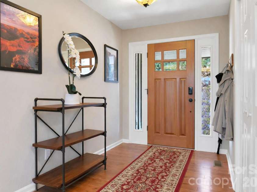 59 Agaliha Lane, Brevard, NC 28712.  MLS# CAR4338161, YatesRealty ID 4724. Welcoming foyer into the home.