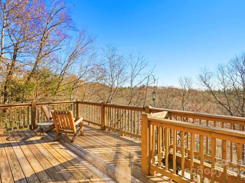 366 Spruce Road, Blowing Rock, NC 28605.  MLS# CAR4319296, YatesRealty ID 47240. 