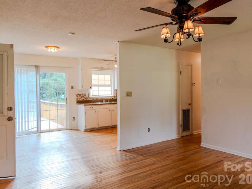 1139 Loblolly Lane, Newton, NC 28658.  MLS# CAR4415938, YatesRealty ID 47241. 