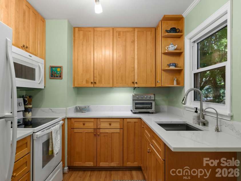 28 Arthur Road, Asheville, NC 28806.  MLS# CAR4418167, YatesRealty ID 47243. Kitchen includes Several Updates from the Owner's 10 Year Ownership-details in Disclosures