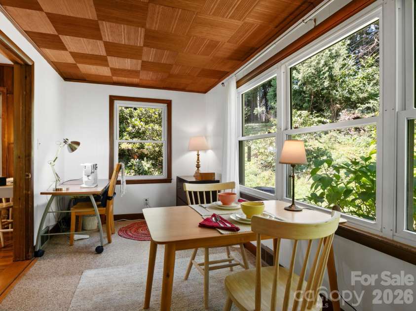 28 Arthur Road, Asheville, NC 28806.  MLS# CAR4418167, YatesRealty ID 47243. Sunroom is Large Enough to Fit Multiple Uses