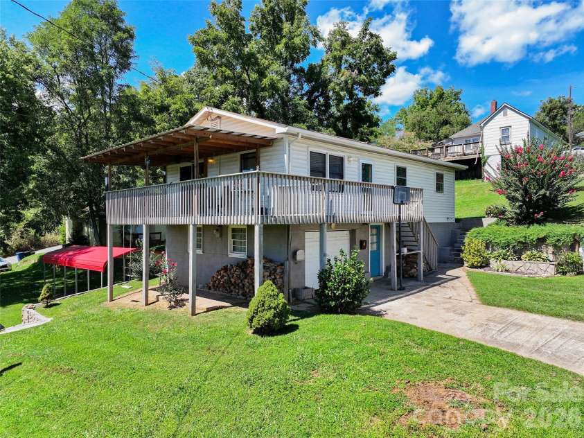83 Rocky Street, Canton, NC 28716.  MLS# CAR4419010, YatesRealty ID 47244. 