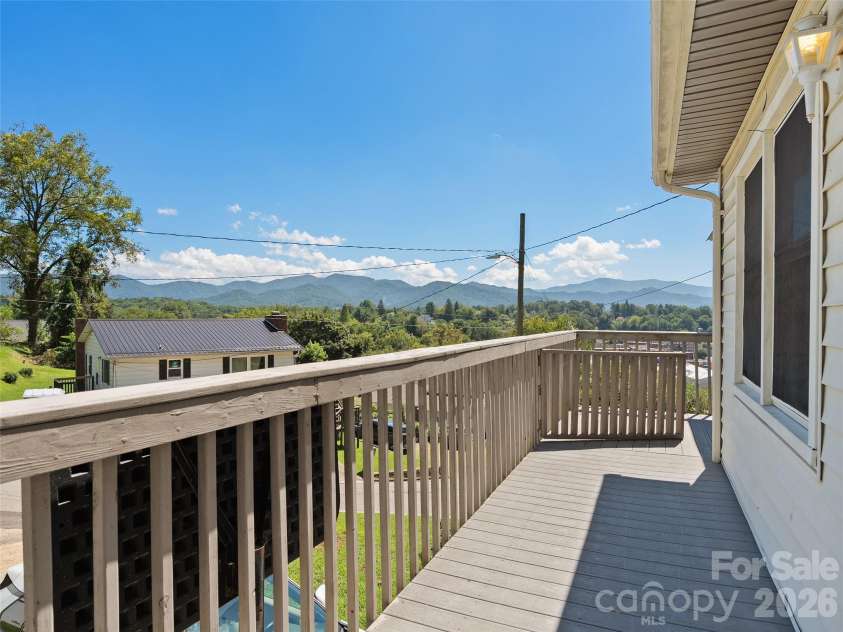 83 Rocky Street, Canton, NC 28716.  MLS# CAR4419010, YatesRealty ID 47244. 