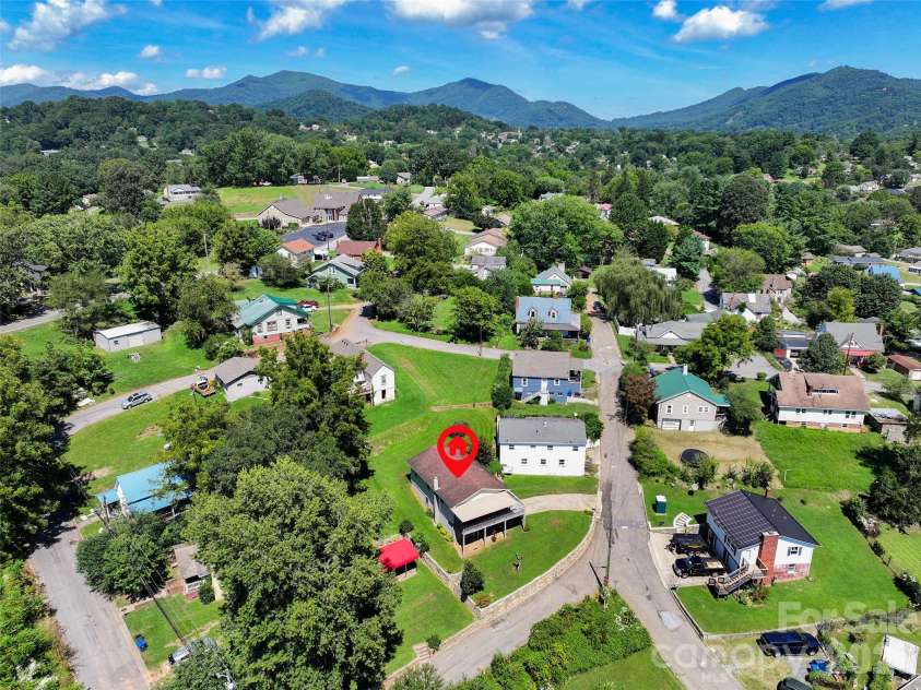 83 Rocky Street, Canton, NC 28716.  MLS# CAR4419010, YatesRealty ID 47244. 