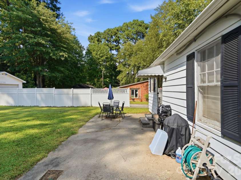 109 Salisbury Street, Rockwell, NC 28138.  MLS# CAR4418789, YatesRealty ID 47246. 