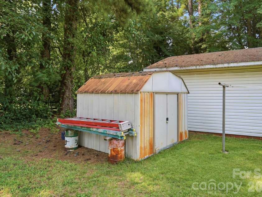 109 Salisbury Street, Rockwell, NC 28138.  MLS# CAR4418789, YatesRealty ID 47246. 