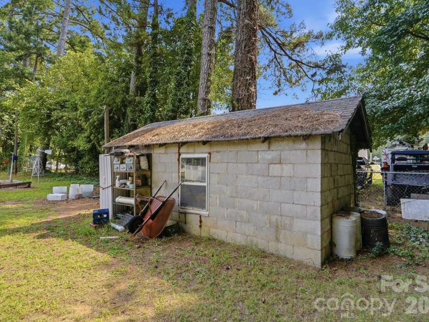 109 Salisbury Street, Rockwell, NC 28138.  MLS# CAR4418789, YatesRealty ID 47246. 