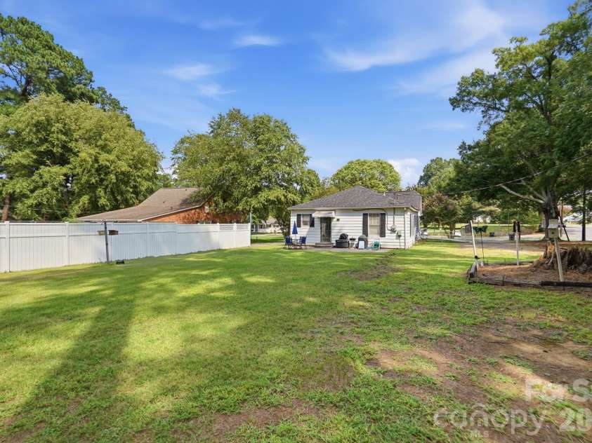 109 Salisbury Street, Rockwell, NC 28138.  MLS# CAR4418789, YatesRealty ID 47246. 