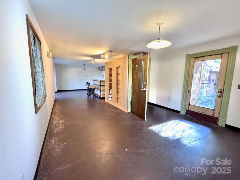 297 Hillside Street, Asheville, NC 28801.  MLS# CAR4326761, YatesRealty ID 4725. 1st floor living area/retail