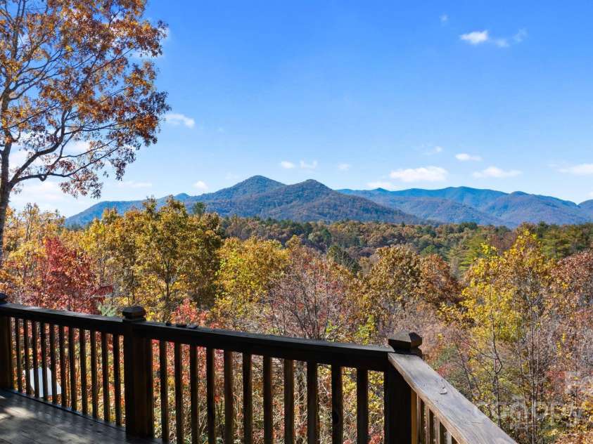 651 Hidden Acres Trail, Franklin, NC 28734.  MLS# CAR4333239, YatesRealty ID 4725. 