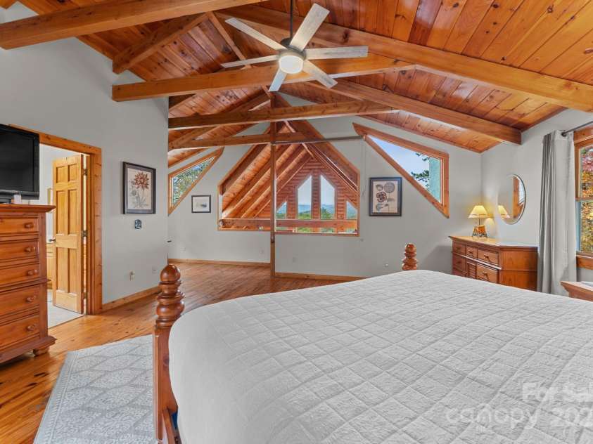 651 Hidden Acres Trail, Franklin, NC 28734.  MLS# CAR4333239, YatesRealty ID 4725. 