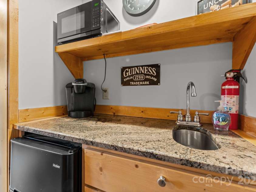 651 Hidden Acres Trail, Franklin, NC 28734.  MLS# CAR4333239, YatesRealty ID 4725. 