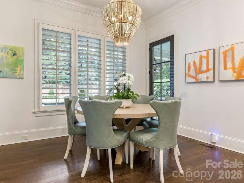 2946 Wheelock Road, Charlotte, NC 28211.  MLS# CAR4386105, YatesRealty ID 47250. Breakfast Room