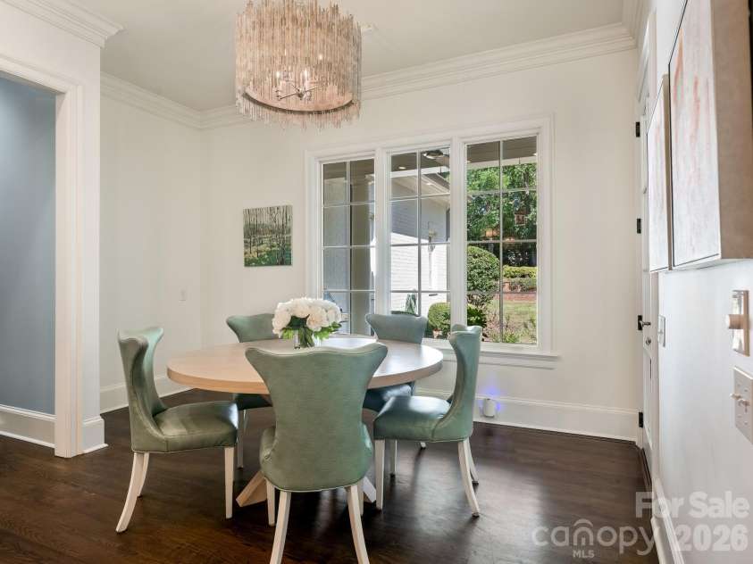 2946 Wheelock Road, Charlotte, NC 28211.  MLS# CAR4422920, YatesRealty ID 47250. Breakfast Room