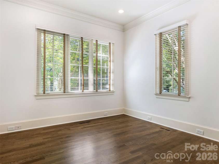 2946 Wheelock Road, Charlotte, NC 28211.  MLS# CAR4422920, YatesRealty ID 47250. Office