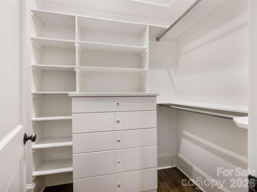 2946 Wheelock Road, Charlotte, NC 28211.  MLS# CAR4422920, YatesRealty ID 47250. Primary Closet