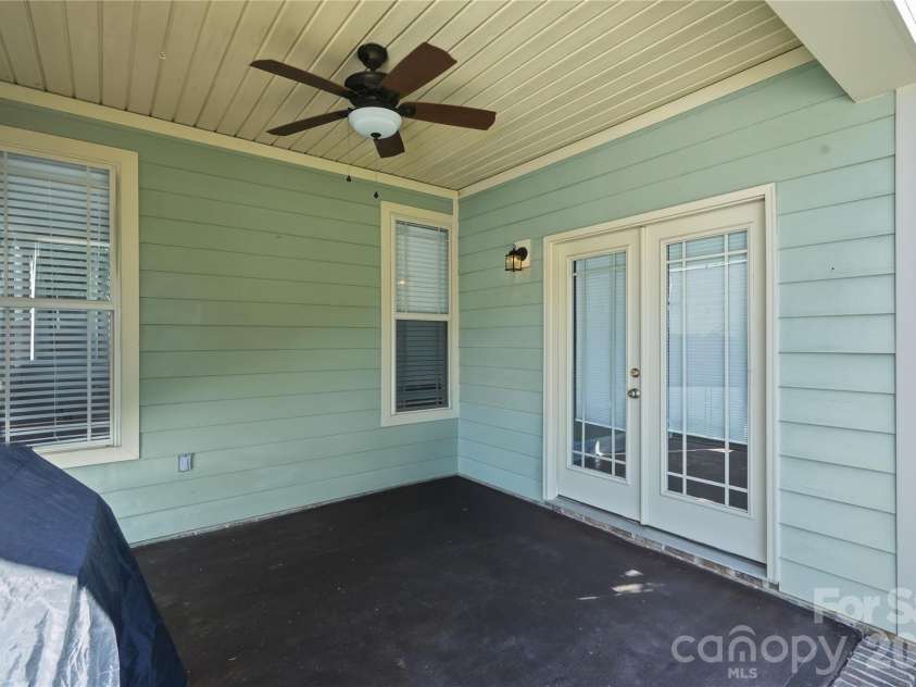 13835 Cedar Pond Circle, Huntersville, NC 28078.  MLS# CAR4415357, YatesRealty ID 47251. 