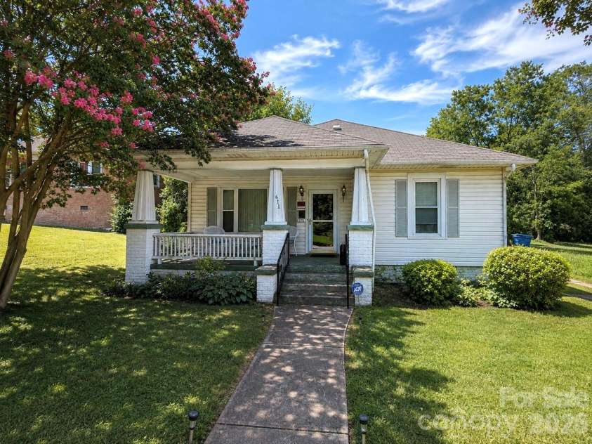 611 Monroe Street, Salisbury, NC 28144.  MLS# CAR4418996, YatesRealty ID 47257. 