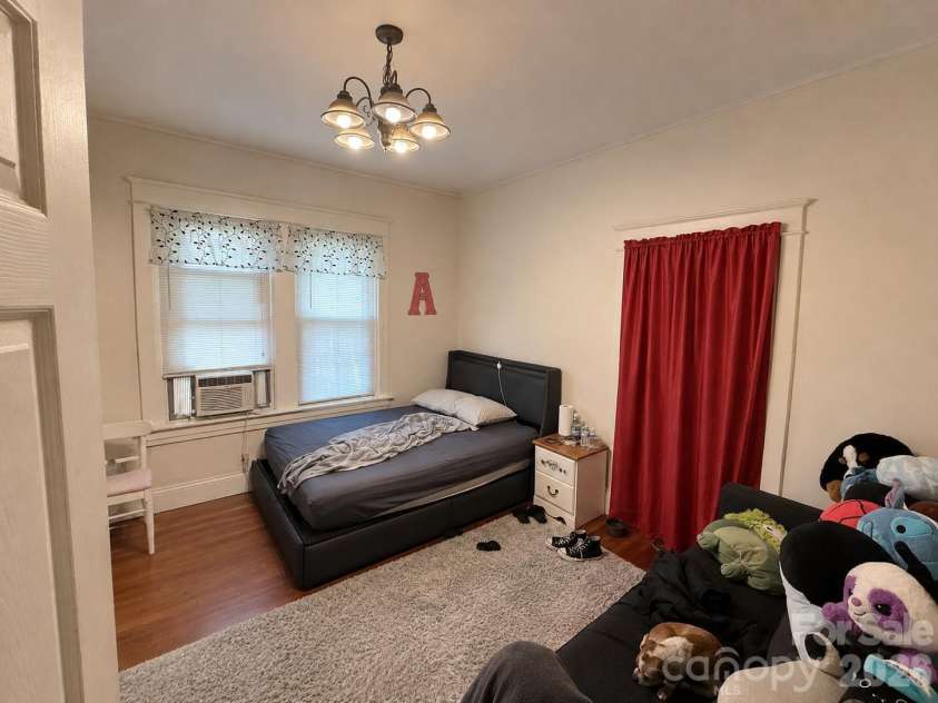 611 Monroe Street, Salisbury, NC 28144.  MLS# CAR4418996, YatesRealty ID 47257. 
