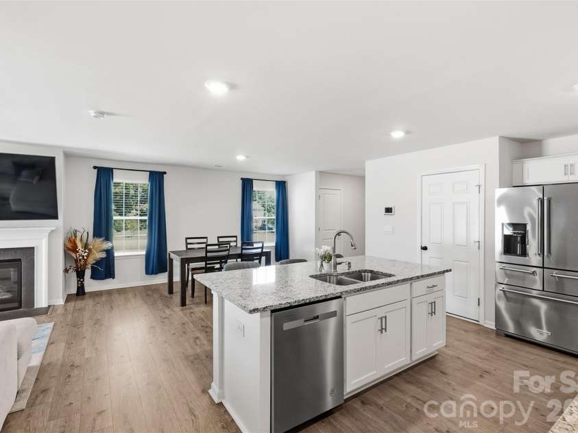 2141 Redstone Drive, York, SC 29745.  MLS# CAR4417435, YatesRealty ID 47258. 