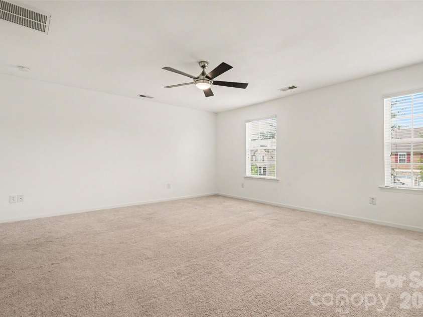 5810 Castlecove Road, Charlotte, NC 28273.  MLS# CAR4403893, YatesRealty ID 47259. 