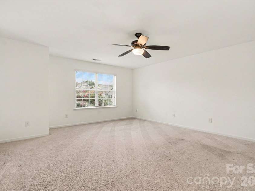 5810 Castlecove Road, Charlotte, NC 28273.  MLS# CAR4403893, YatesRealty ID 47259. 