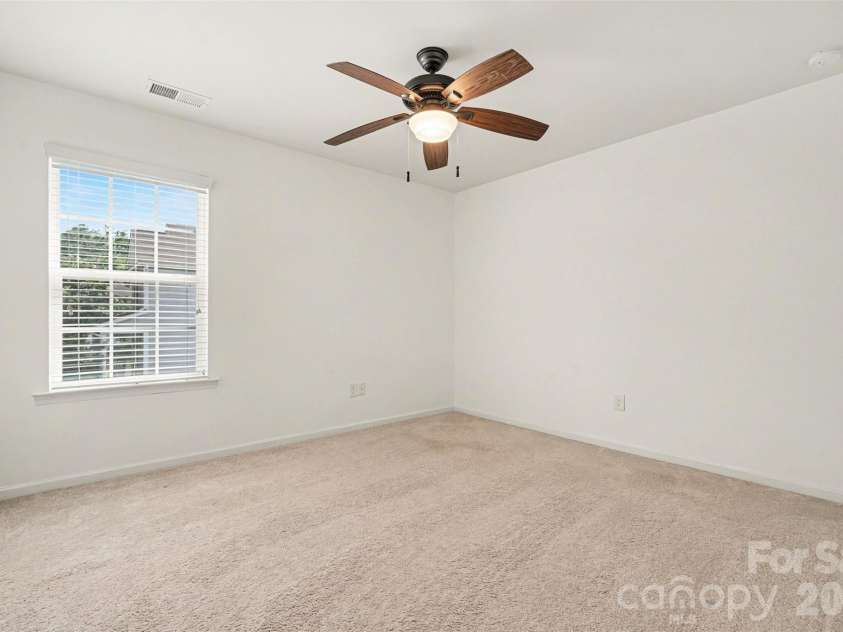 5810 Castlecove Road, Charlotte, NC 28273.  MLS# CAR4403893, YatesRealty ID 47259. 