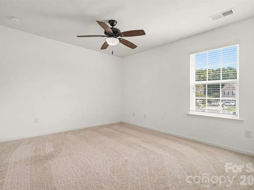 5810 Castlecove Road, Charlotte, NC 28273.  MLS# CAR4403893, YatesRealty ID 47259. 