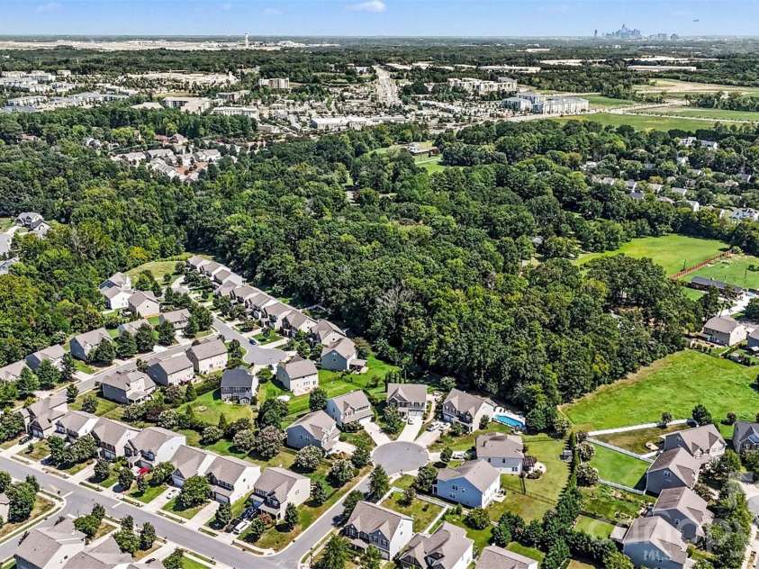5810 Castlecove Road, Charlotte, NC 28273.  MLS# CAR4403893, YatesRealty ID 47259. 