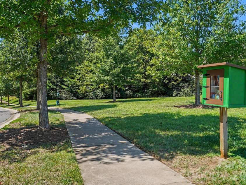 5810 Castlecove Road, Charlotte, NC 28273.  MLS# CAR4403893, YatesRealty ID 47259. 