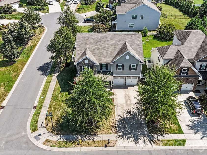 5810 Castlecove Road, Charlotte, NC 28273.  MLS# CAR4403893, YatesRealty ID 47259. 