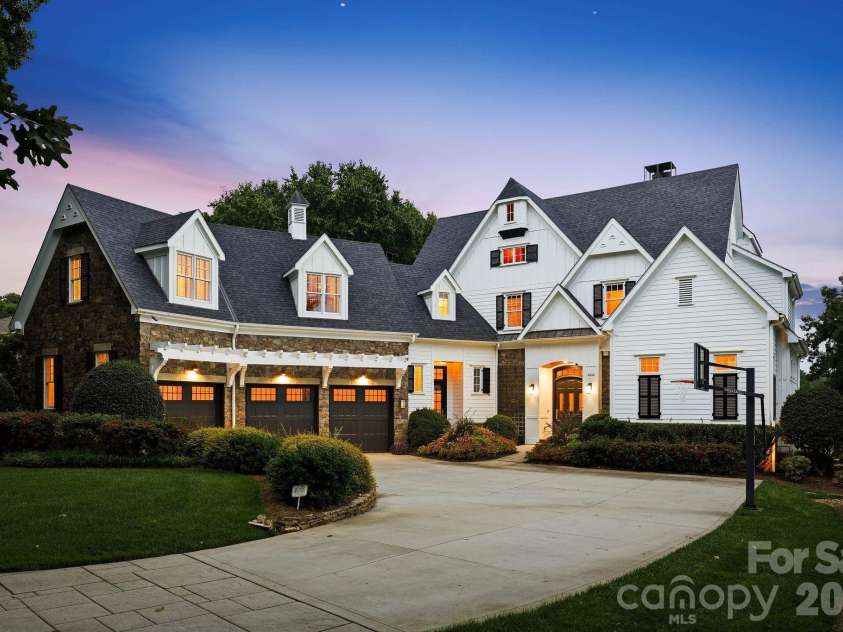18802 Balmore Pines Lane, Cornelius, NC 28031.  MLS# CAR4415965, YatesRealty ID 47260. 