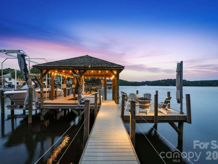18802 Balmore Pines Lane, Cornelius, NC 28031.  MLS# CAR4415965, YatesRealty ID 47260. 