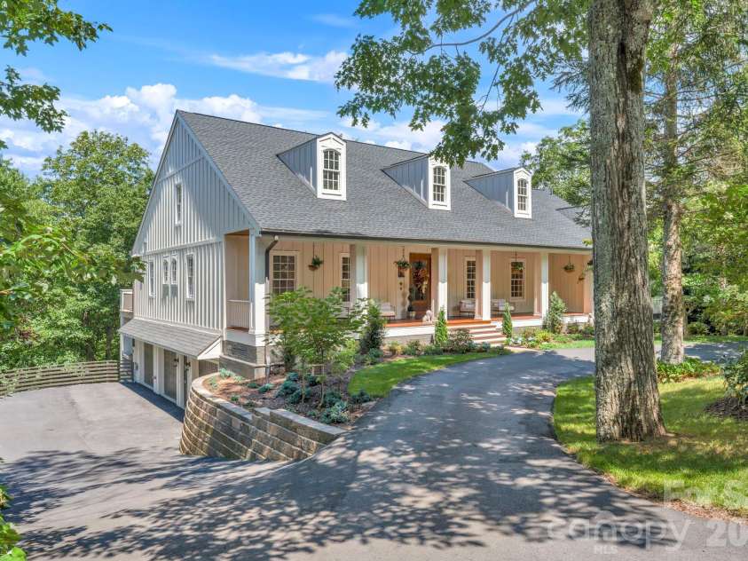 368 Green Hill Woods, Blowing Rock, NC 28605.  MLS# CAR4411772, YatesRealty ID 47263. 