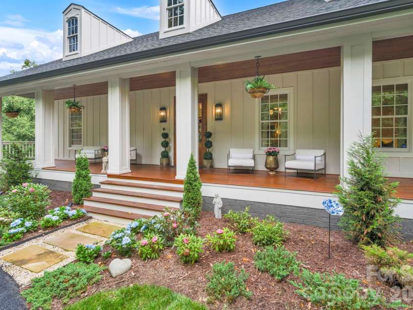 368 Green Hill Woods, Blowing Rock, NC 28605.  MLS# CAR4411772, YatesRealty ID 47263. 