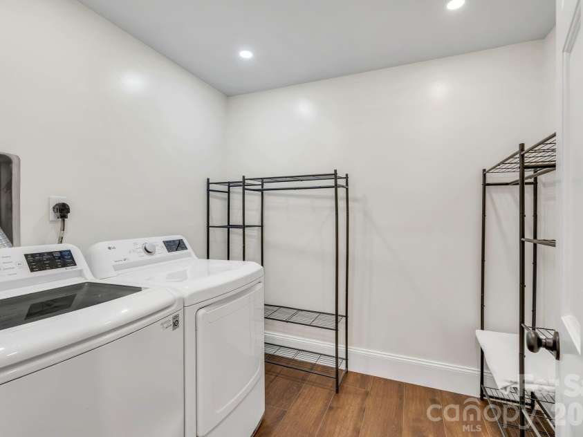 368 Green Hill Woods, Blowing Rock, NC 28605.  MLS# CAR4411772, YatesRealty ID 47263. Lower-level apartment suite laundry