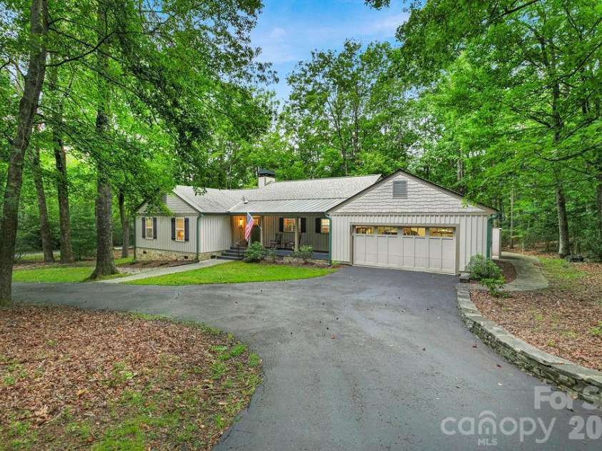 503 Cliff Ridge Drive, Cleveland, SC 29635.  MLS# CAR4418547, YatesRealty ID 47265. 503 Cliff Ridge