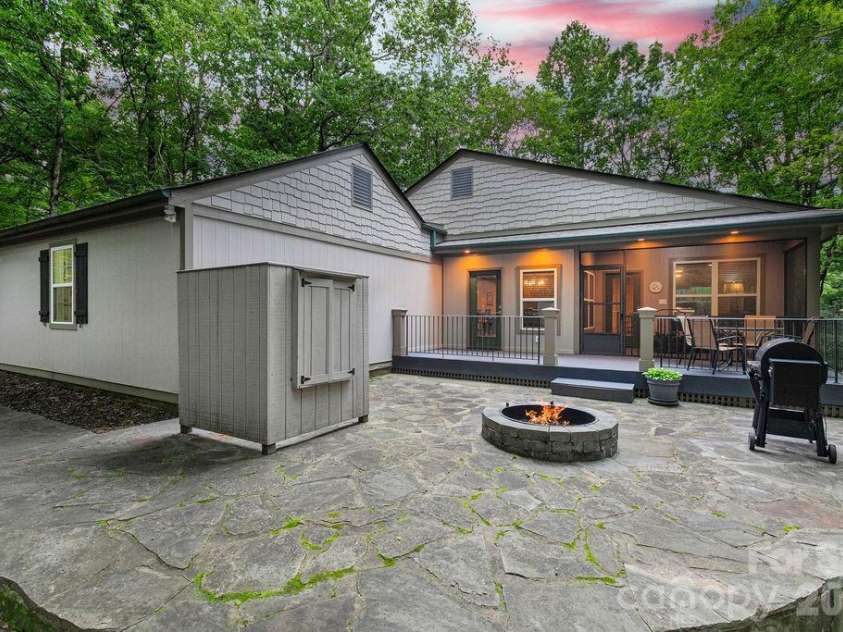 503 Cliff Ridge Drive, Cleveland, SC 29635.  MLS# CAR4418547, YatesRealty ID 47265. Patio and fire pit