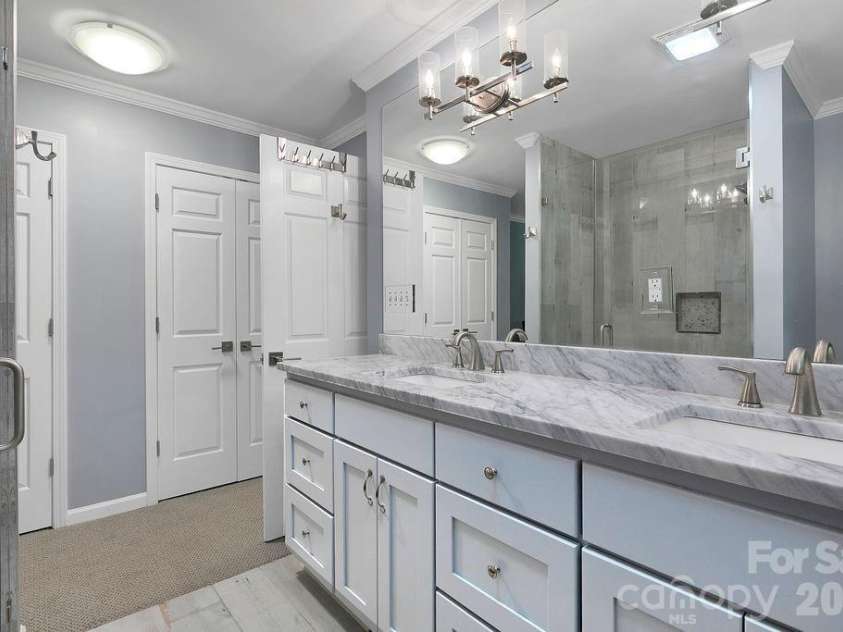 503 Cliff Ridge Drive, Cleveland, SC 29635.  MLS# CAR4418547, YatesRealty ID 47265. Primary Bath