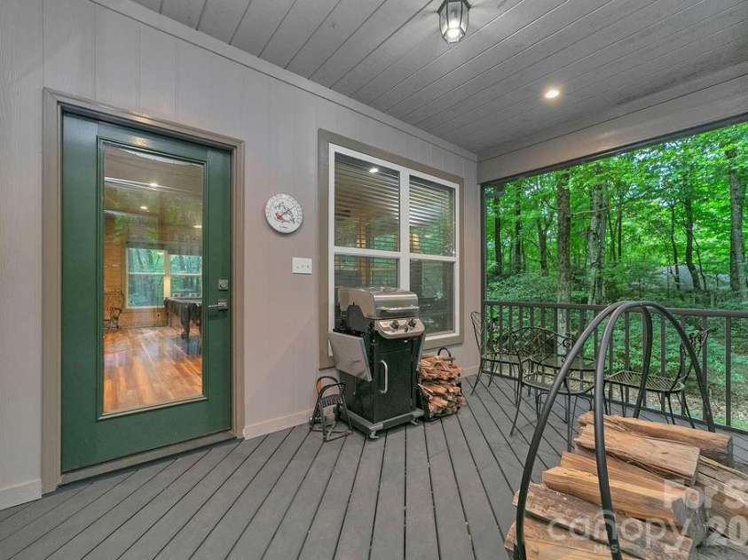 503 Cliff Ridge Drive, Cleveland, SC 29635.  MLS# CAR4418547, YatesRealty ID 47265. Screened Porch