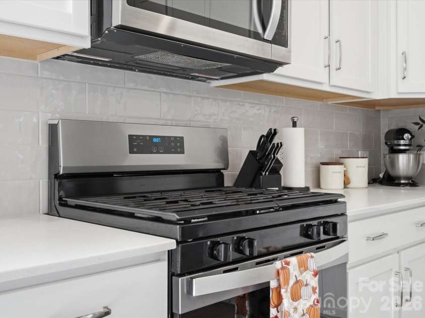 24068 Sailfish Drive, Lancaster, SC 29720.  MLS# CAR4419061, YatesRealty ID 47267. 