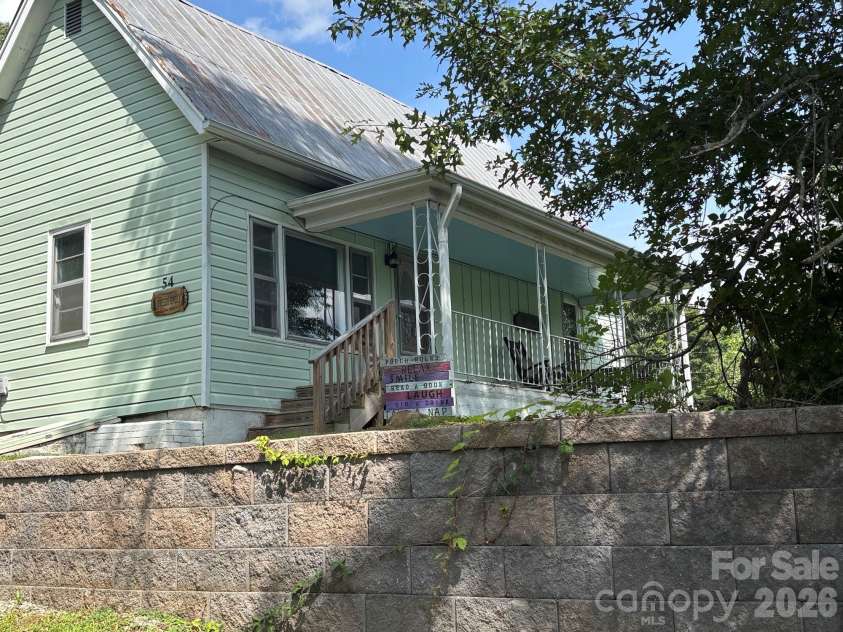 54 Jaimes Lane, Bakersville, NC 28705.  MLS# CAR4418961, YatesRealty ID 47269. 