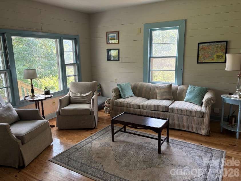 54 Jaimes Lane, Bakersville, NC 28705.  MLS# CAR4418961, YatesRealty ID 47269. 