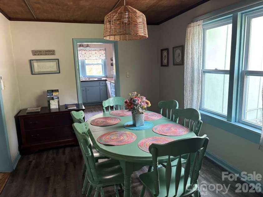54 Jaimes Lane, Bakersville, NC 28705.  MLS# CAR4418961, YatesRealty ID 47269. 