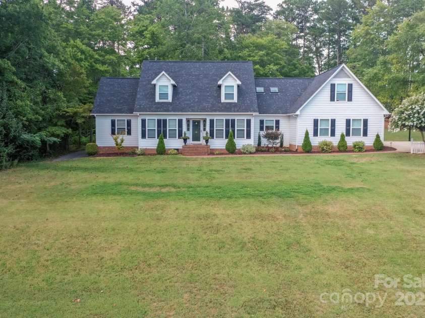 191 Briarwood Drive, Rutherfordton, NC 28139.  MLS# CAR4287792, YatesRealty ID 4727. 