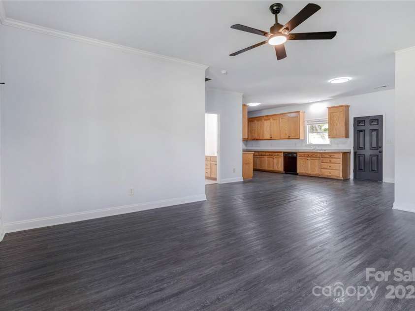 6549 Wesbrook Drive, Charlotte, NC 28214.  MLS# CAR4243608, YatesRealty ID 4727. 