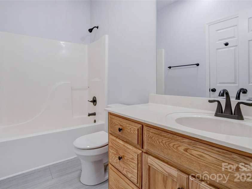 6549 Wesbrook Drive, Charlotte, NC 28214.  MLS# CAR4243608, YatesRealty ID 4727. 
