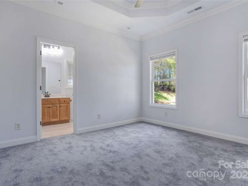 6549 Wesbrook Drive, Charlotte, NC 28214.  MLS# CAR4243608, YatesRealty ID 4727. 